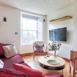Guestready - Greyfriars Bobby View - Old Town , Edinburgh United Kingdom