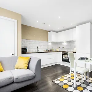 Apartment Smiling- The Fitzgerald, Sheffield