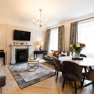 Righ - Luxurious Centre Three Bedroom , Edinburgh United Kingdom