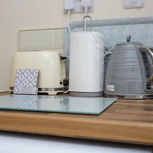 Luxury Burgess Close To Soton General Hospital , Southampton United Kingdom