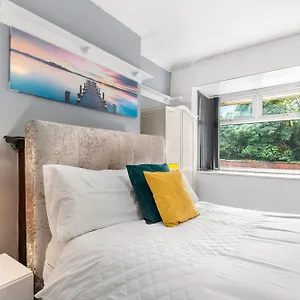Apartment Hilltop Place Near Meadowhall, Sheffield